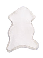 Classic white genuine and natural sheepskin from the online store.